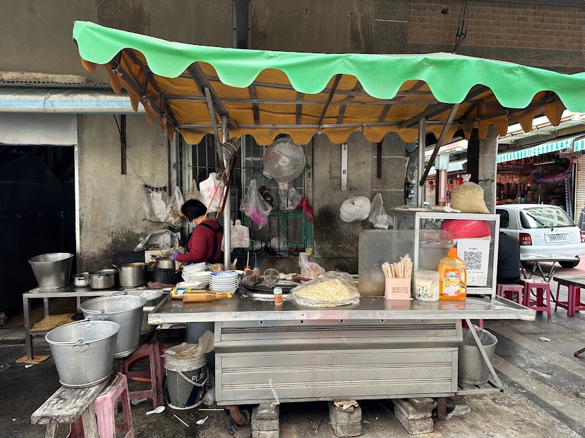 阿謙炸餛飩肉羹麵