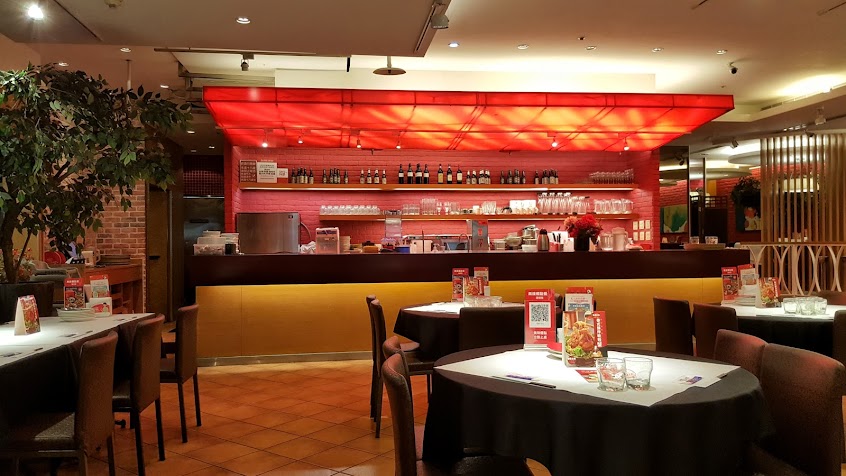 瓦城泰國料理 – 台中中友店