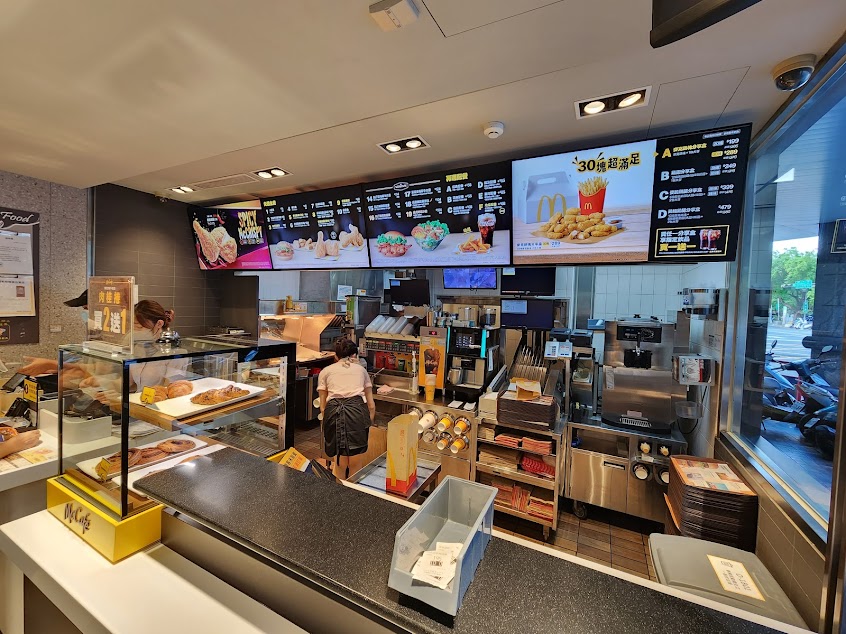 麥當勞-台中學士餐廳