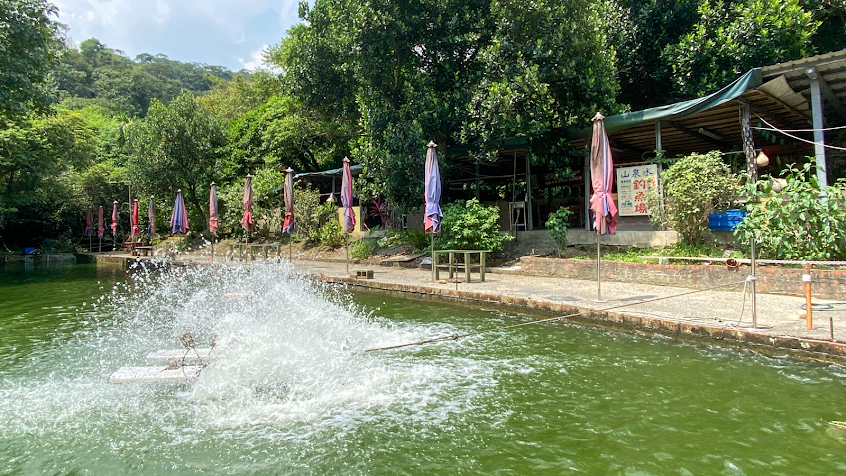 山泉水釣魚場