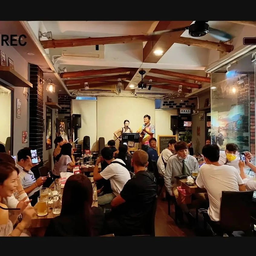 BZ CORNER 串燒 鐵板/基隆美食 基隆串燒 基隆駐唱餐廳 基隆廟口美食 基隆居酒屋 基隆宵夜