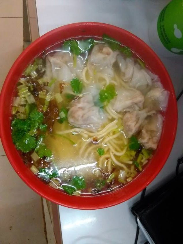 九兆鍋貼麵食館