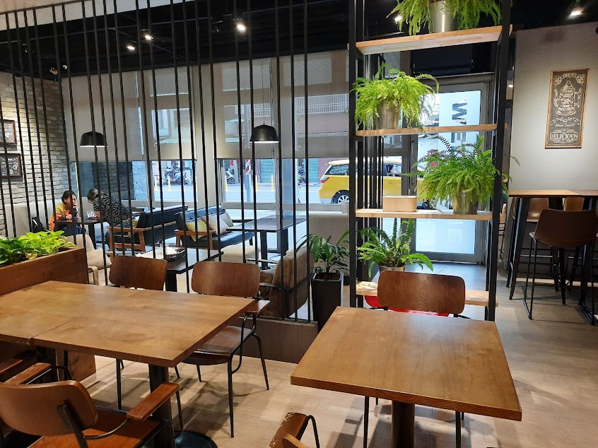 馬德里-屏東驛站店