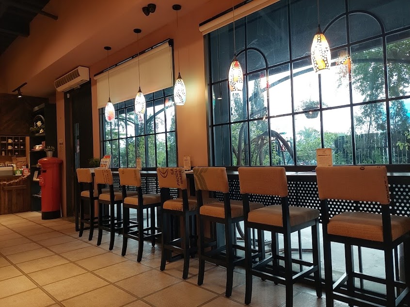 多一點咖啡館 屏東潮州館