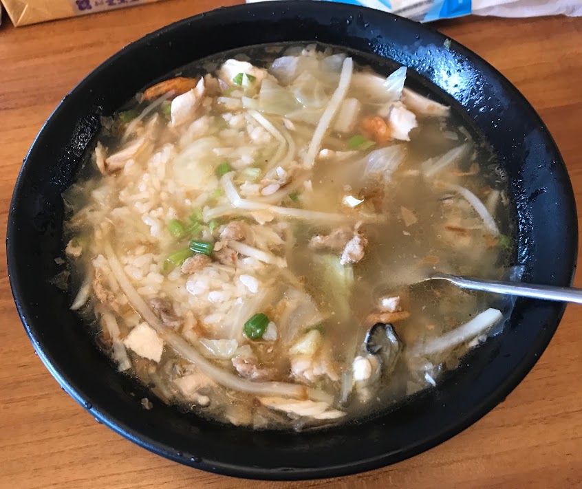 崁頂：肉燥飯、鮮魚湯