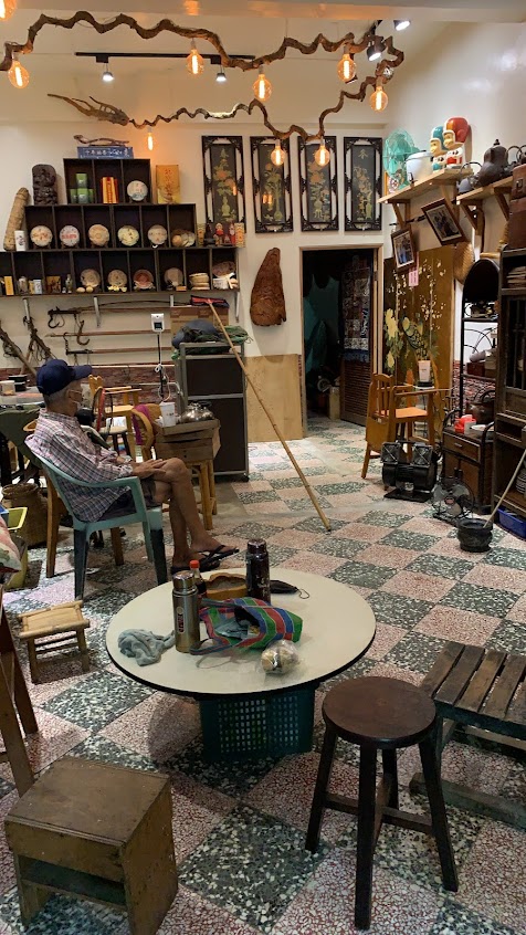 枋寮食三香飯庄