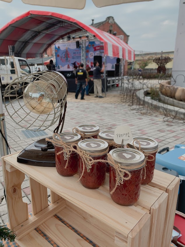 The X. Studio patisserie &lifestyle