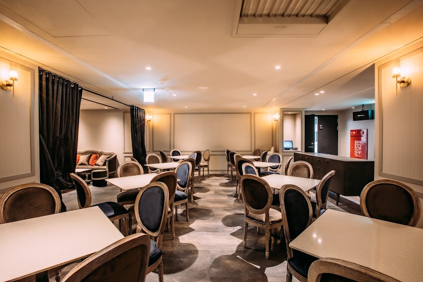 有感港點餐酒館