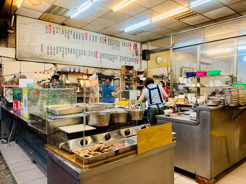 陳家美食（陳家雞肉飯）