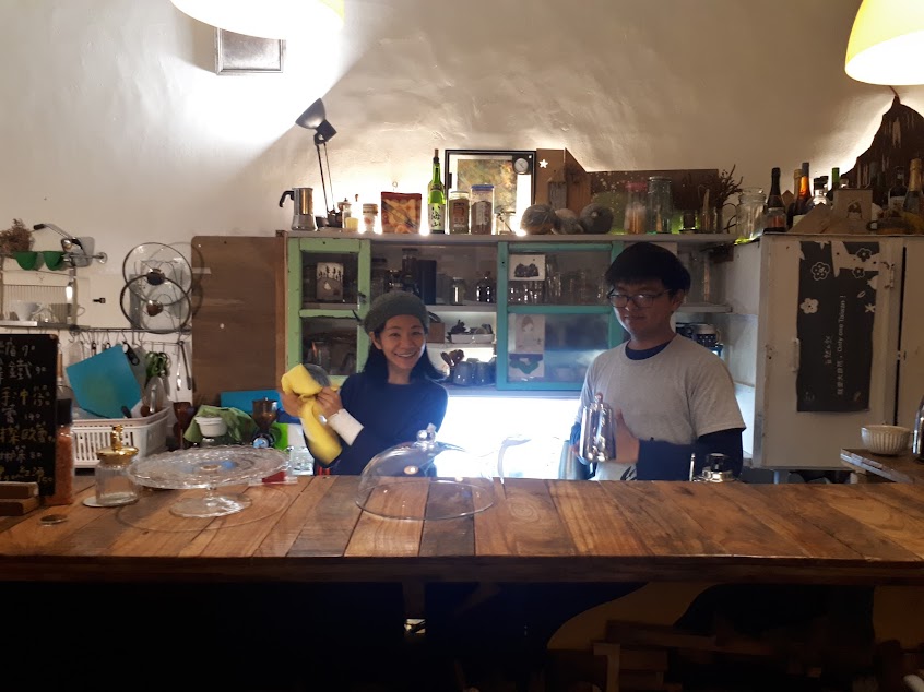 橋chiao/華佗神醫廟埕旁