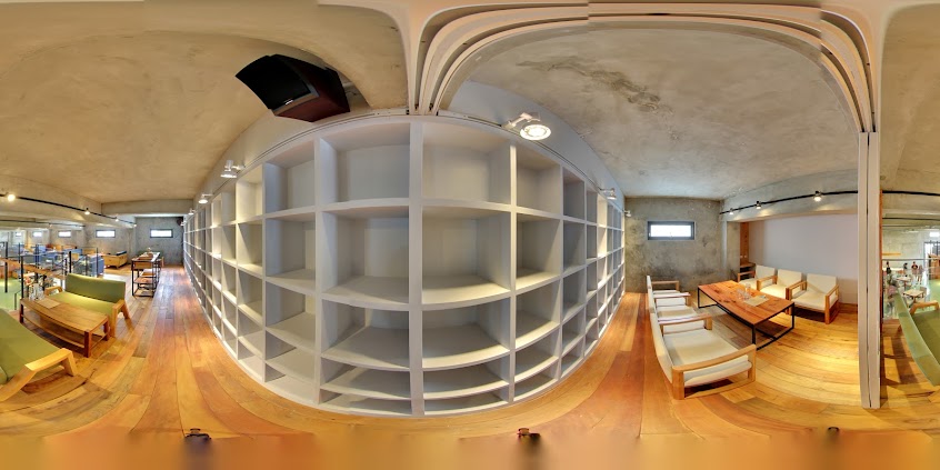 Community Cafe’ 墾墨咖啡