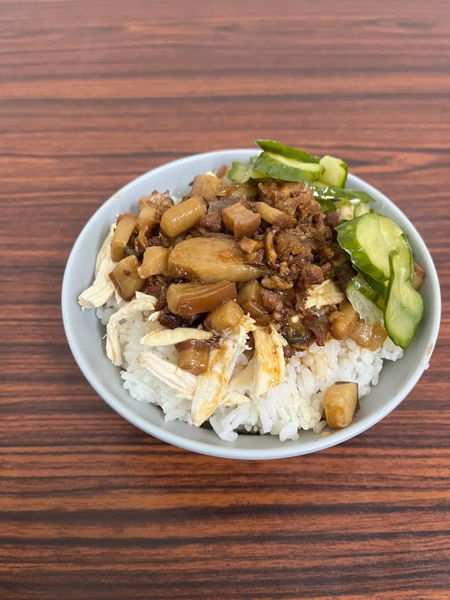財哥雞肉絲飯