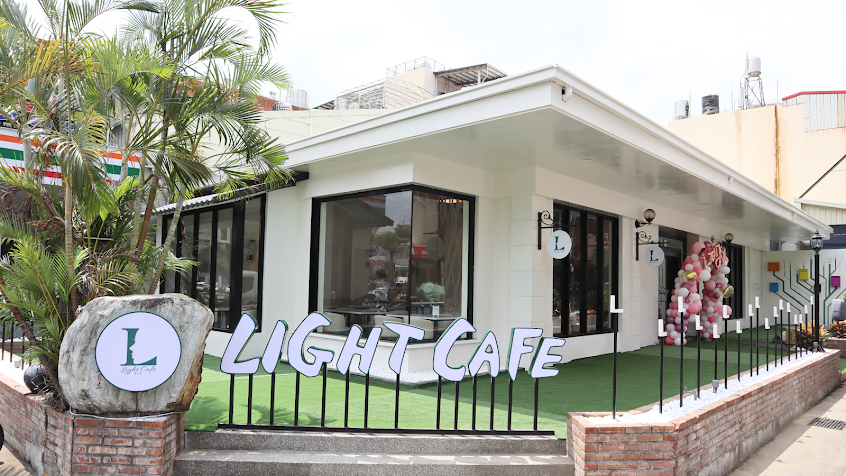 Light cafe & 輕e美