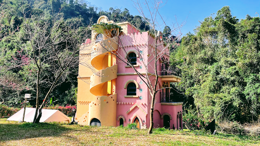 苗栗岩川森林民宿.莊園餐廳