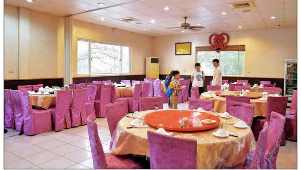 饗樂花園餐廳（最後點餐時間：13:30 / 19:30）