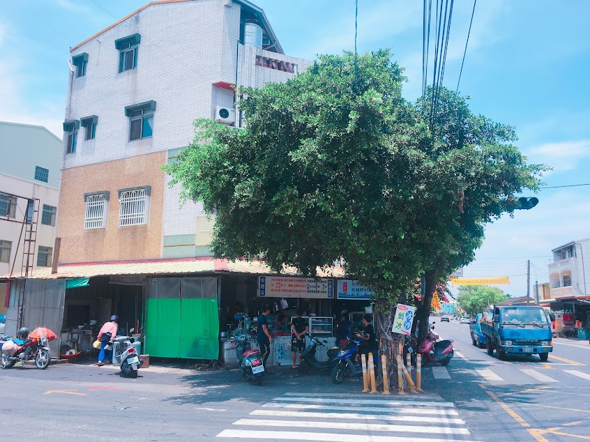 半路店 平價小吃