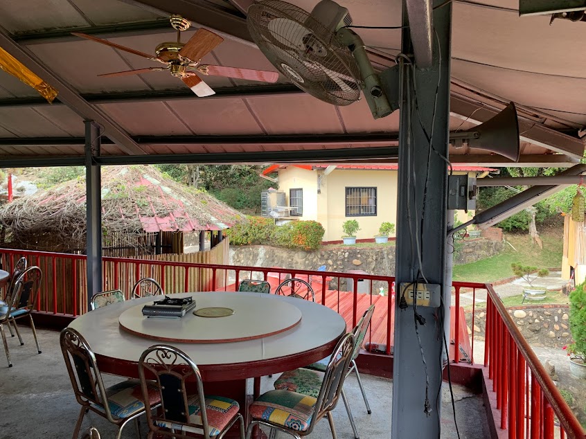 劍湖山莊土雞城