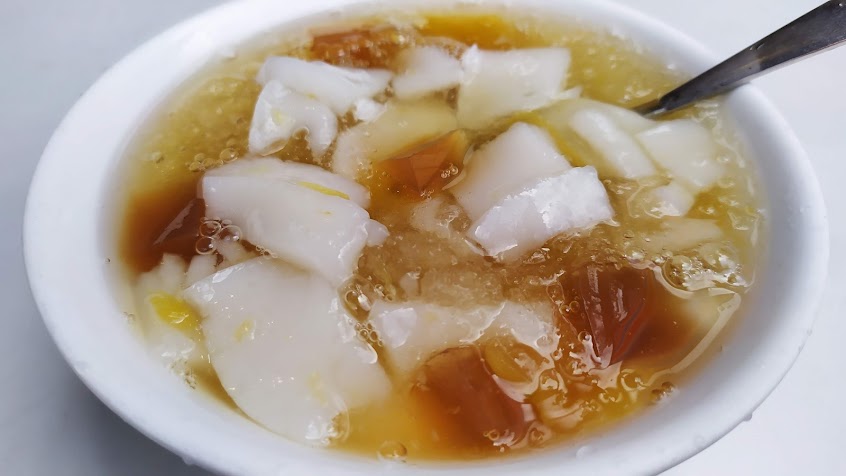 北港秀山冰店（杏仁豆腐）