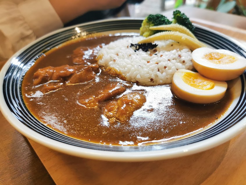 倆男咖啡室（7/1起咖喱僅供應至下午五點）