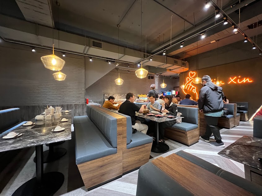 心心麻辣鍋西門店-台北西門麻辣鍋 火鍋和牛吃到飽 人氣訂位 起司牛奶小熊火鍋 鴛鴦鍋 聚餐慶生餐廳 捷運藍線 2023必吃餐廳 PTT Dcard