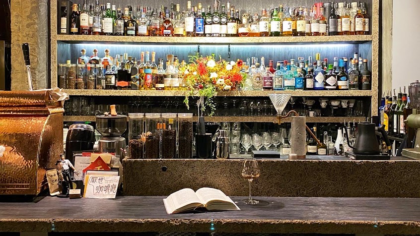 The Misanthrope Society 厭世會社 |cafe bistro bookstore CNN推薦台北酒吧食尚玩家推薦公館美食