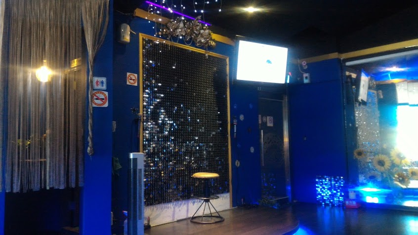 大方咖啡簡餐卡拉OK