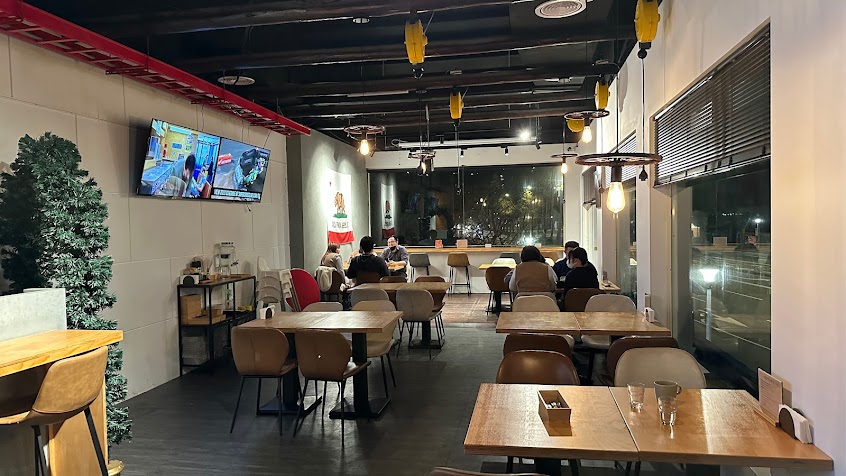 Boulevard Cafe 林蔭美式餐酒食