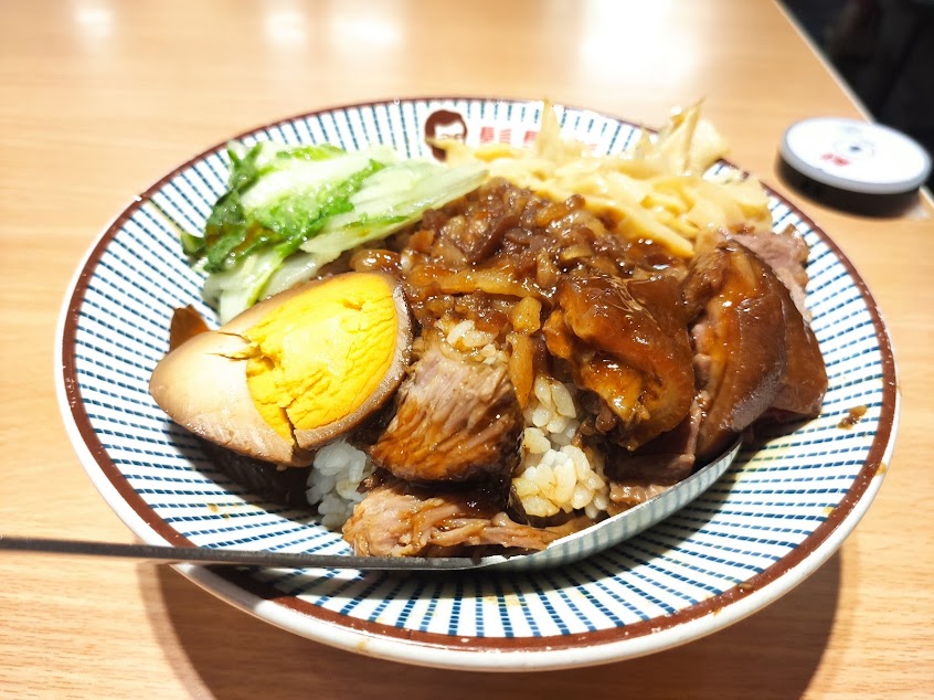 鬍鬚張魯肉飯 台北福國店