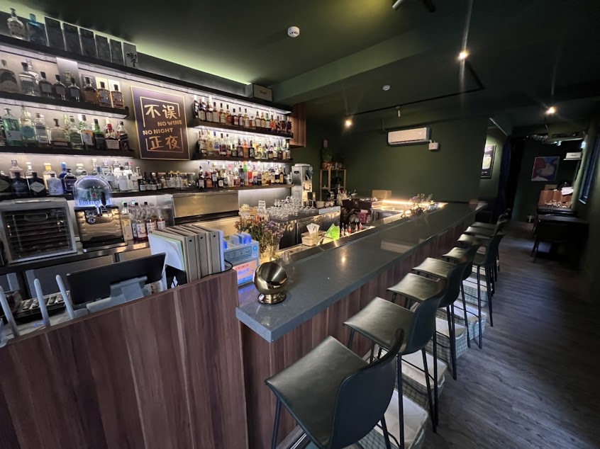 Wood Bistro 木餐酒館