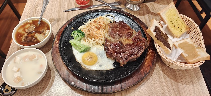 人从众厚切牛排(板橋中山店)