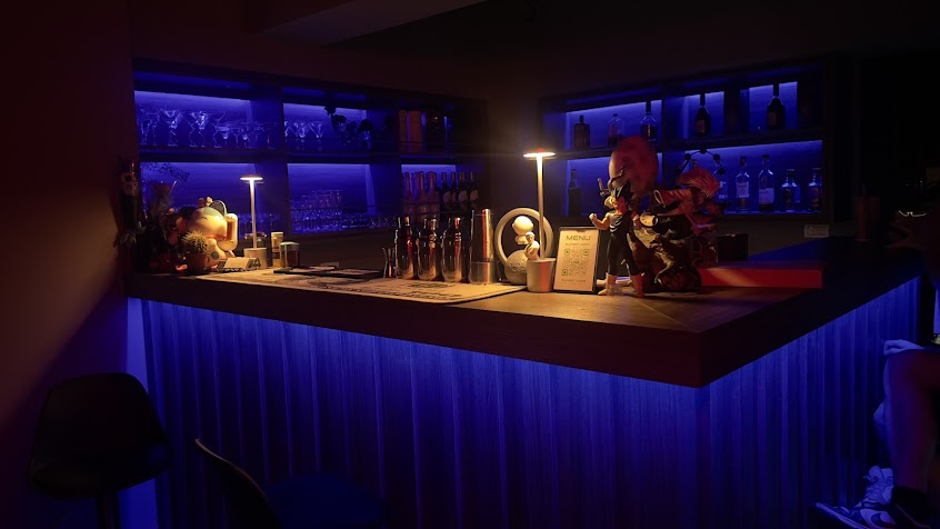 Sunset Zone Bar 日落空間