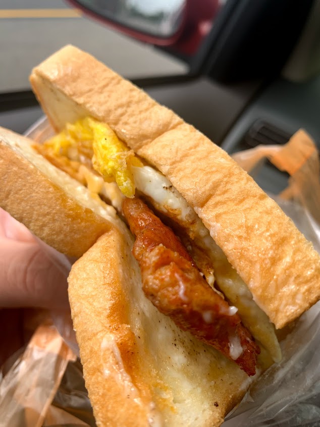 朝司暮想 肉排蛋吐司 – 八德興豐店