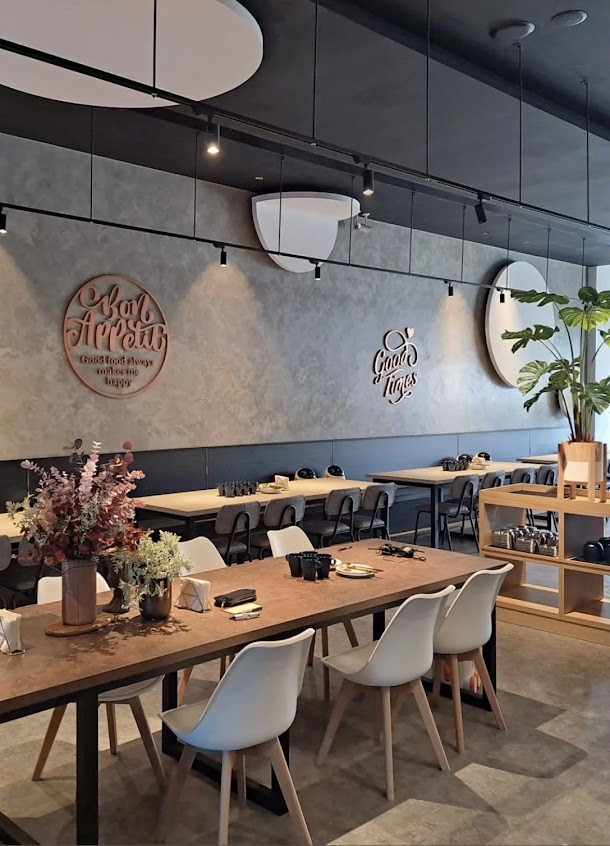 8德司創意餐館 （逢甲店）｜台中美食｜逢甲美食｜台中101火鍋｜義大利麵｜宵夜首選｜餐酒bar｜-逢甲必吃餐廳|西屯必吃美食|宵夜必吃|在地推薦餐廳|海鮮火鍋|網美餐酒館