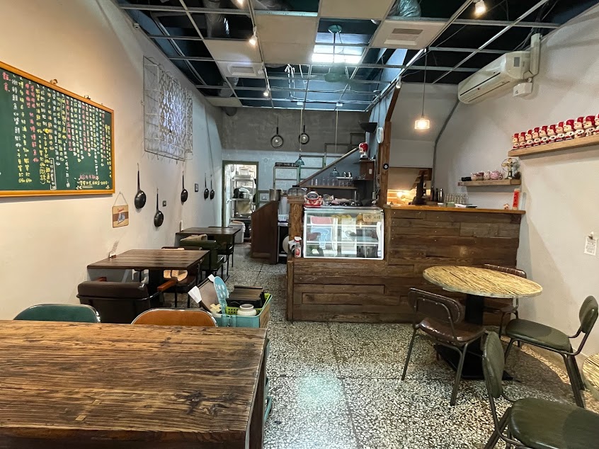 吃。東西（早上10點現場填單候位）