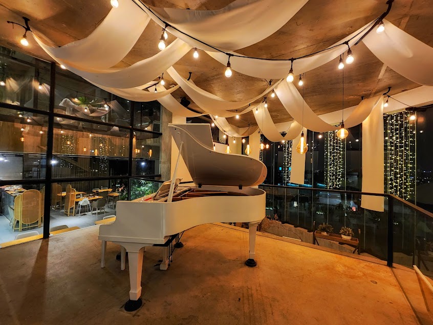 眺高 STAY WITH MOUNTAIN-台中景點 大坑景點 美食推薦 台中景觀餐廳 夜景餐廳 場地租借 慶生派對 咖啡廳 義式料理餐廳