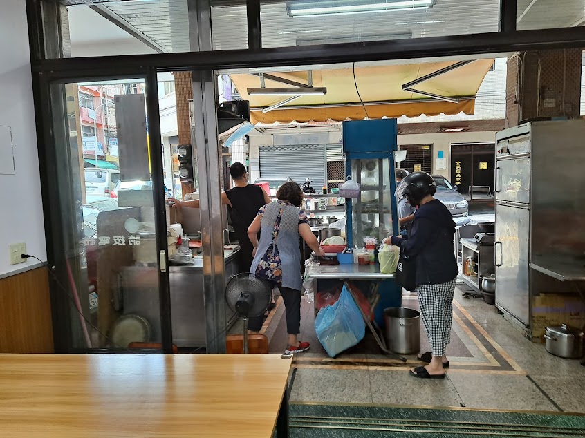 萬順羊肉羹麵店【20年老店】 _ 客家三角圓專賣