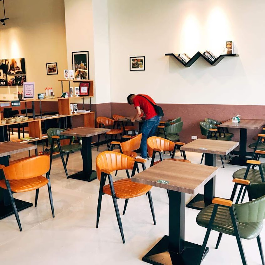 麥味登 大肚育英店