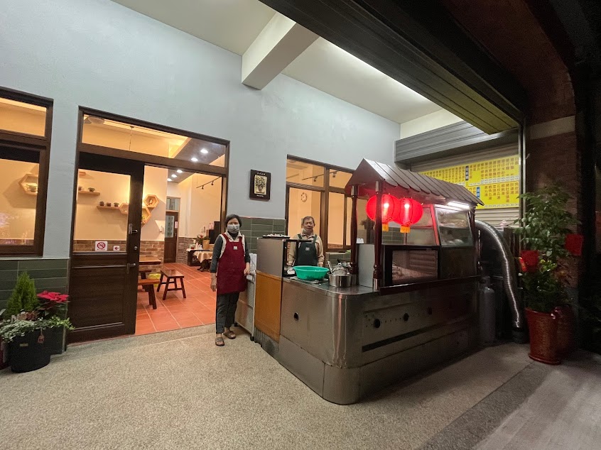 品香台南擔仔麵