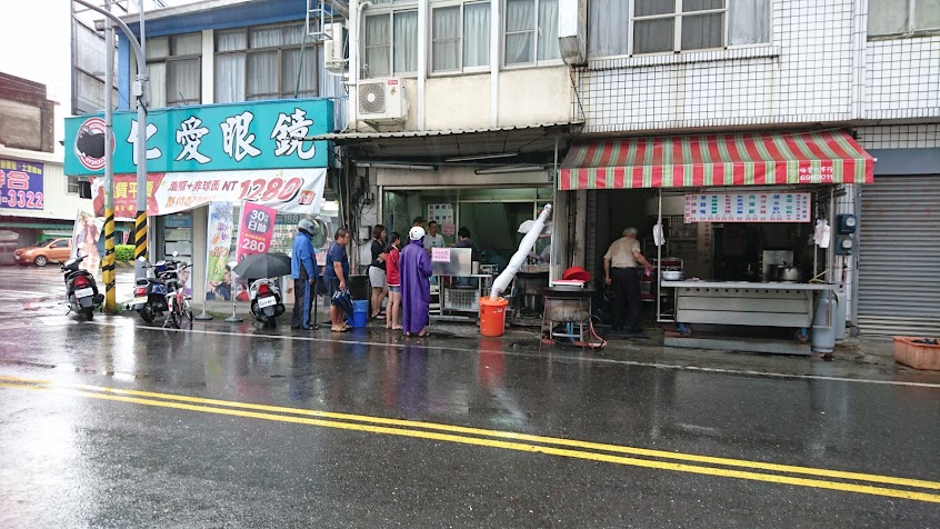 六甲無名臭豆腐