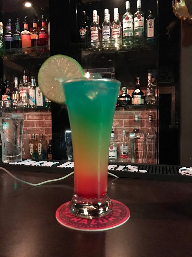 破釜酒吧（Puff’s fun bar)