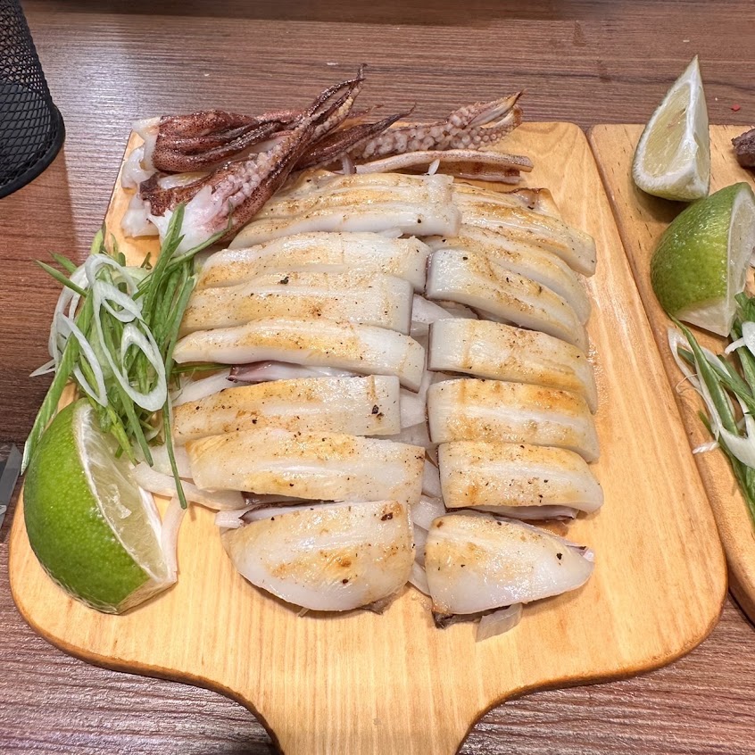 咬咬肉-（宵夜/烤肉/飯）