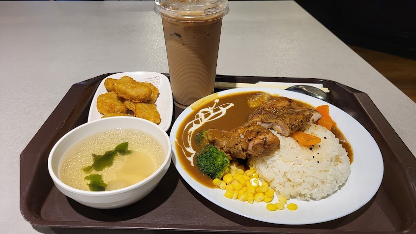 黑金剛咖哩-左營三越店