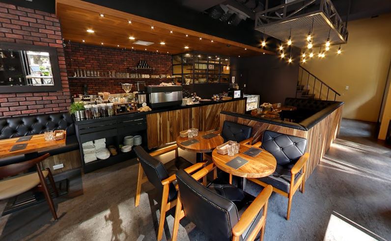 RÊVE 黑浮咖啡 高雄巨蛋店