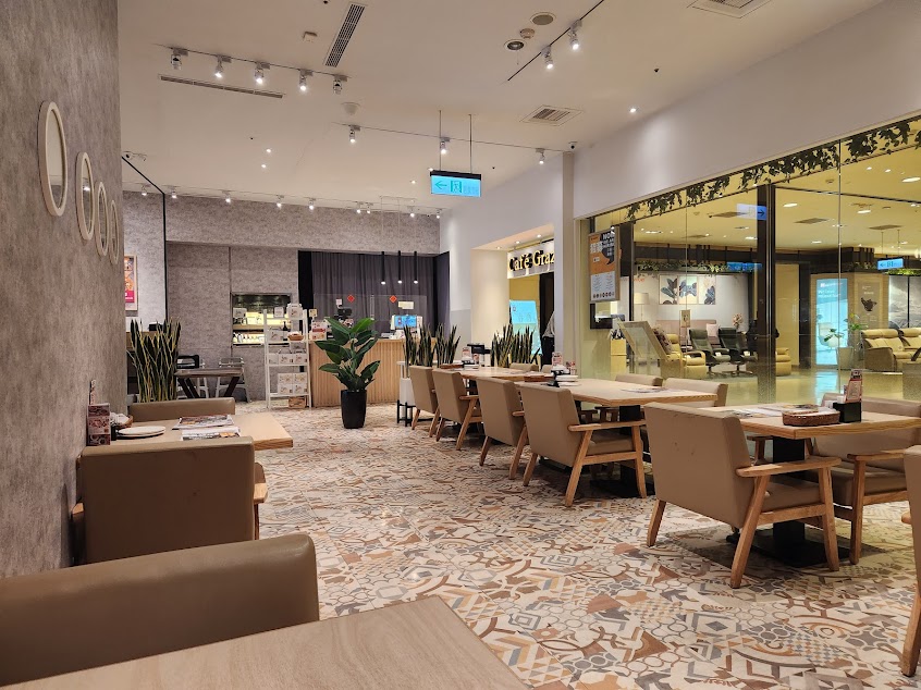 義式屋古拉爵 新光三越左營店