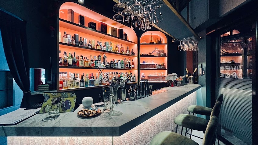 Ai-Wei Bistro 愛薇餐酒館