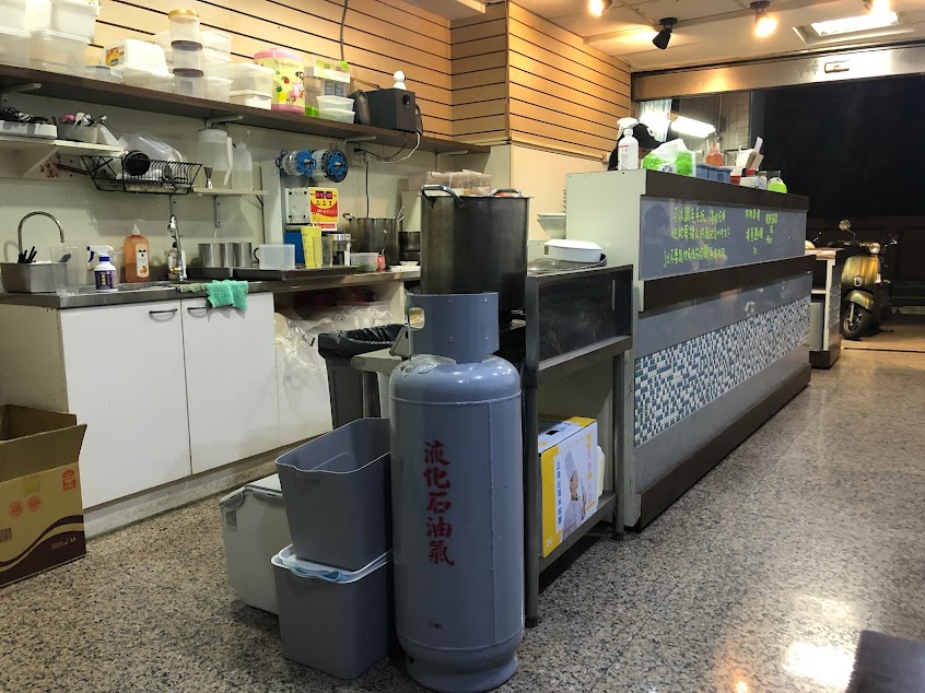 老吉晚食(宵夜)(牛肉麵) （臨時休假請看臉書粉絲專頁公告）