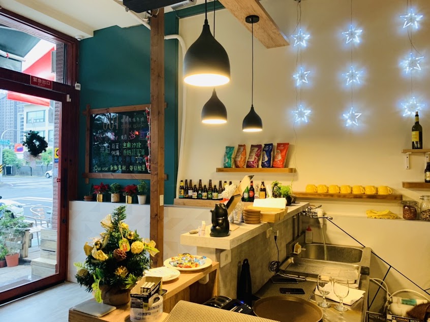 OUI steakhouse 是牛排館|不定期店休以粉專公告為主