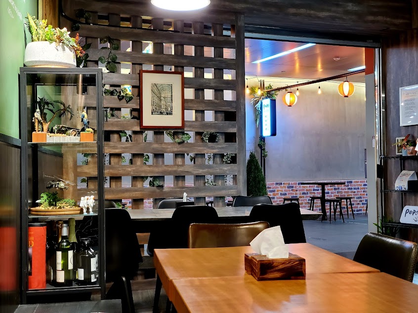 粕粕咖哩（高雄美麗島捷運站店）