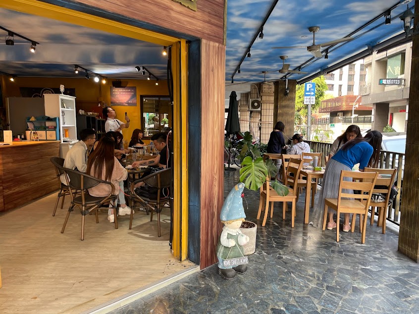 覺識坊(幸運能量專賣-水晶/藝品/咖啡茶飲/心靈占卜/能量揚昇工作坊）