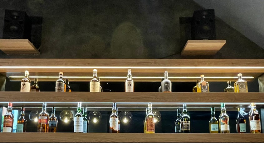 Staccato Whisky Bistro威士忌餐酒館 / 居酒屋 / 酒吧